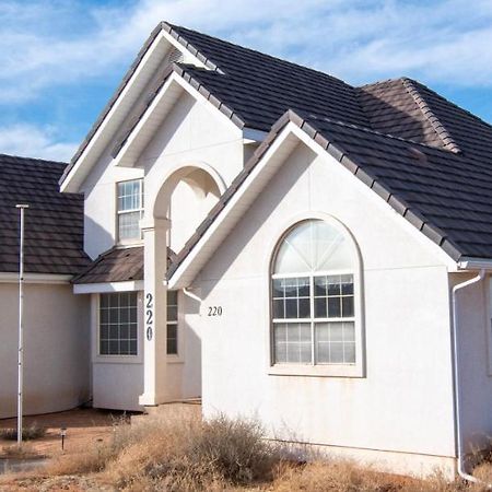 Wahweap Ranch - 8-Bedroom Lake Powell Vacation House เพจ ภายนอก รูปภาพ